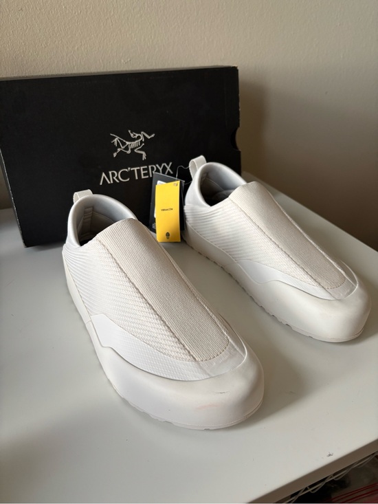 Arc'teryx Shoes - [NEW] Arc'teryx Kragg Climbing White Arctic Women's Shoes - US Women’s 8.5